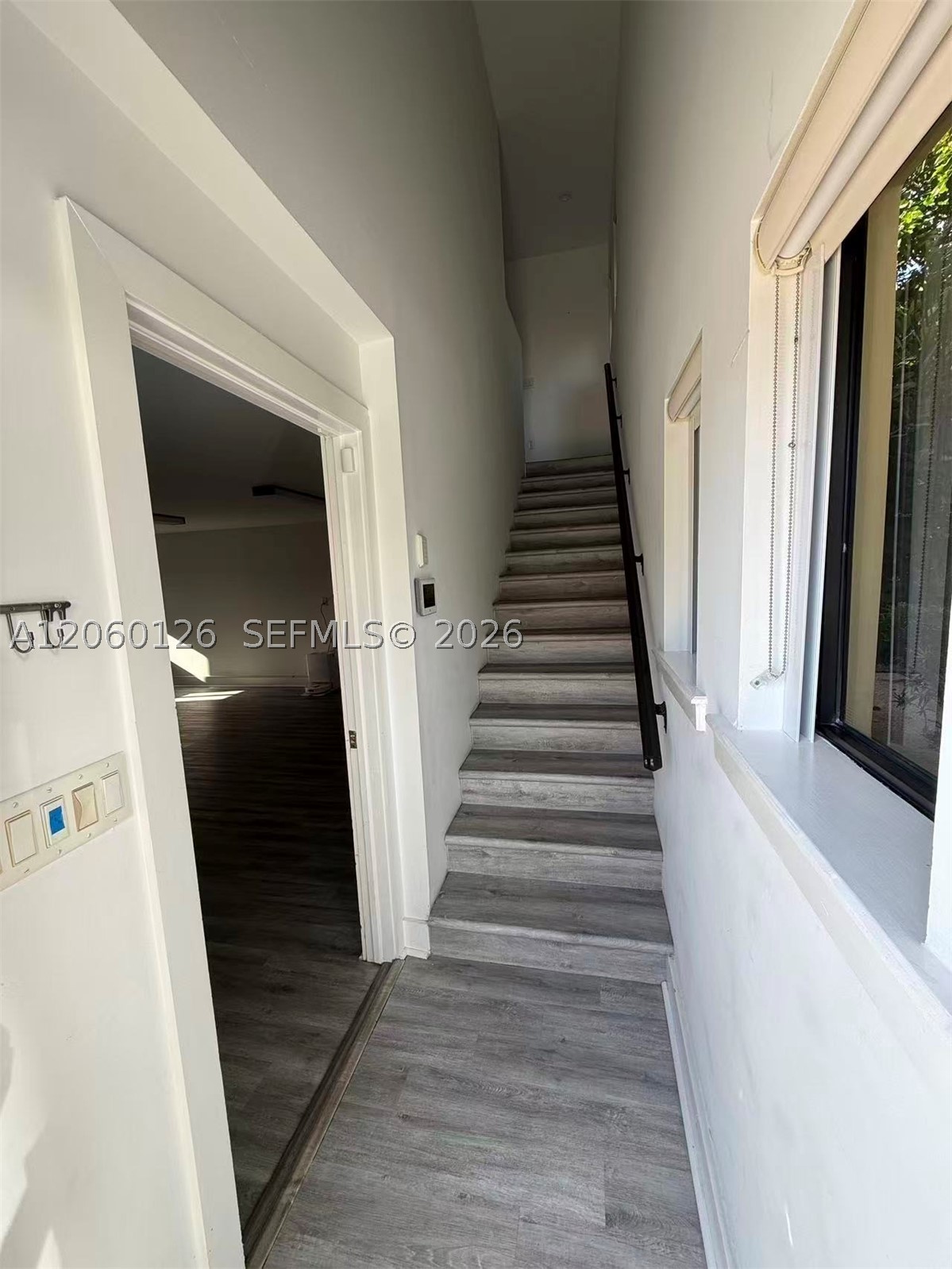 8881 SW 28th St, Miami FL 33165