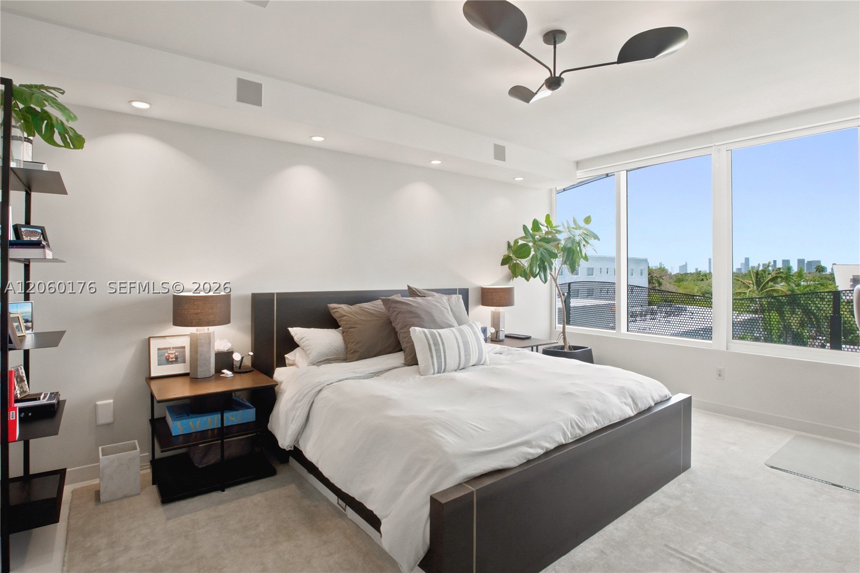 2155 Washington Ct #504, Miami Beach FL 33139