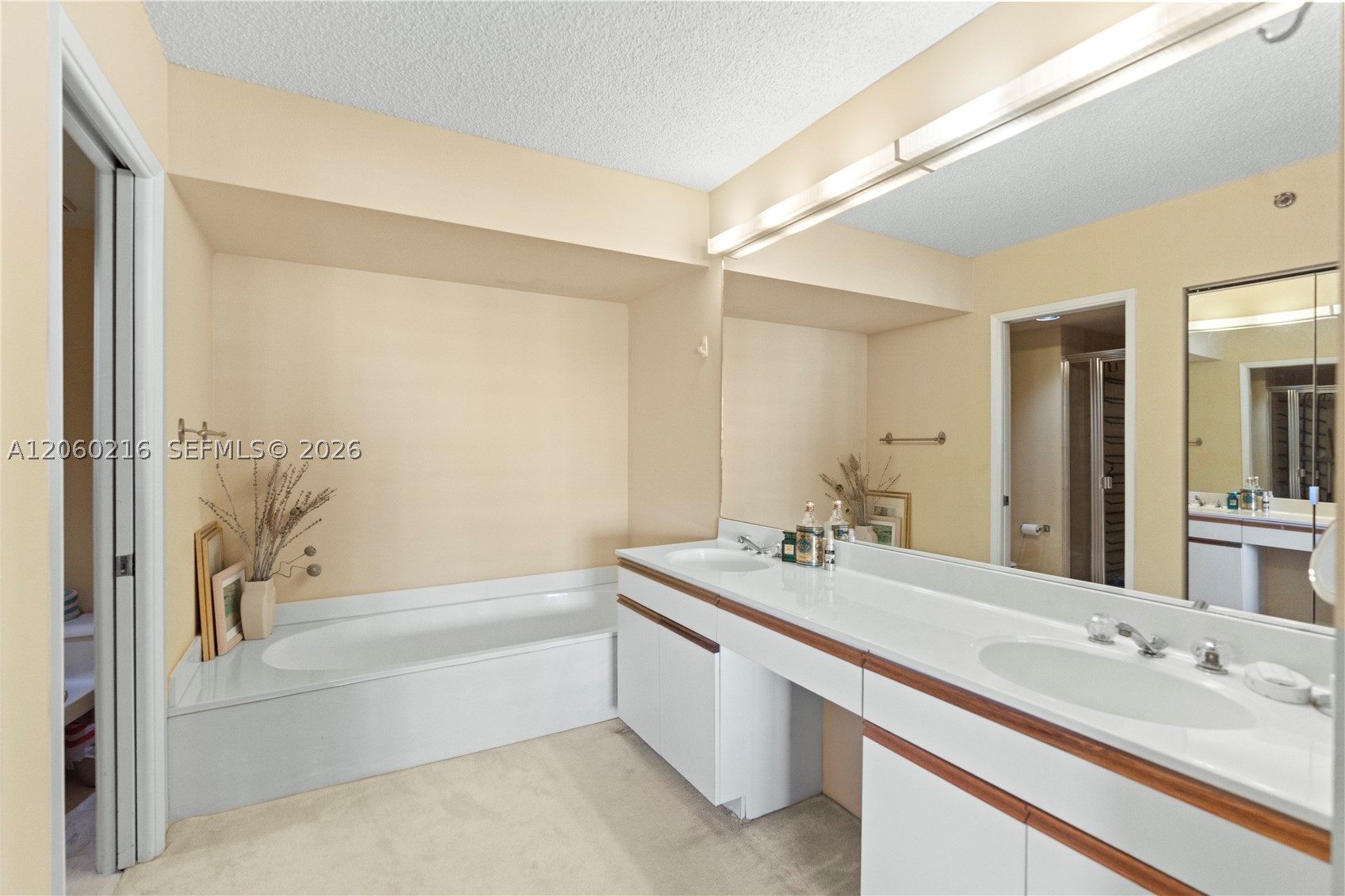 3600 Mystic Pointe Dr #1111, Aventura FL 33180