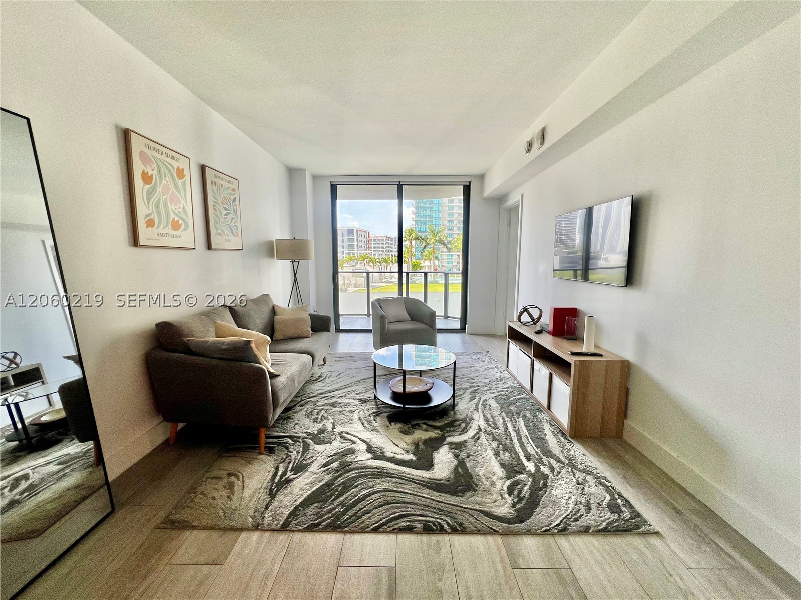 121 NE 34th St #803, Miami FL 33137