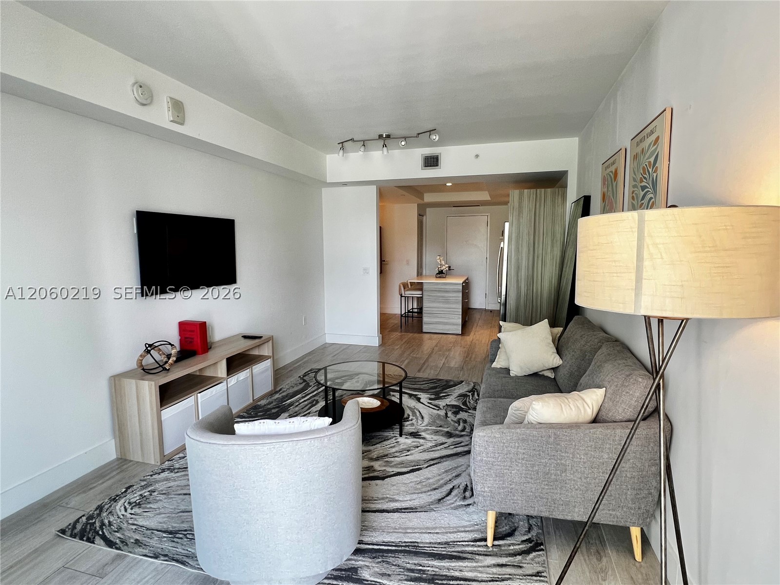 121 NE 34th St #803, Miami FL 33137