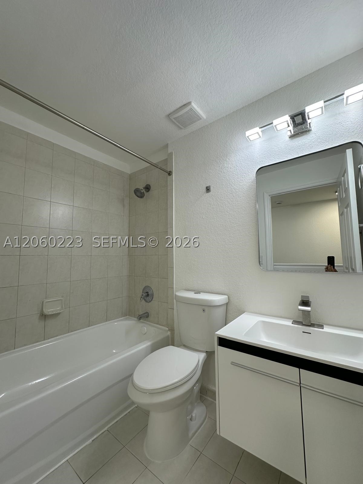 2283 NW 136th Ter, Opa Locka FL 33054
