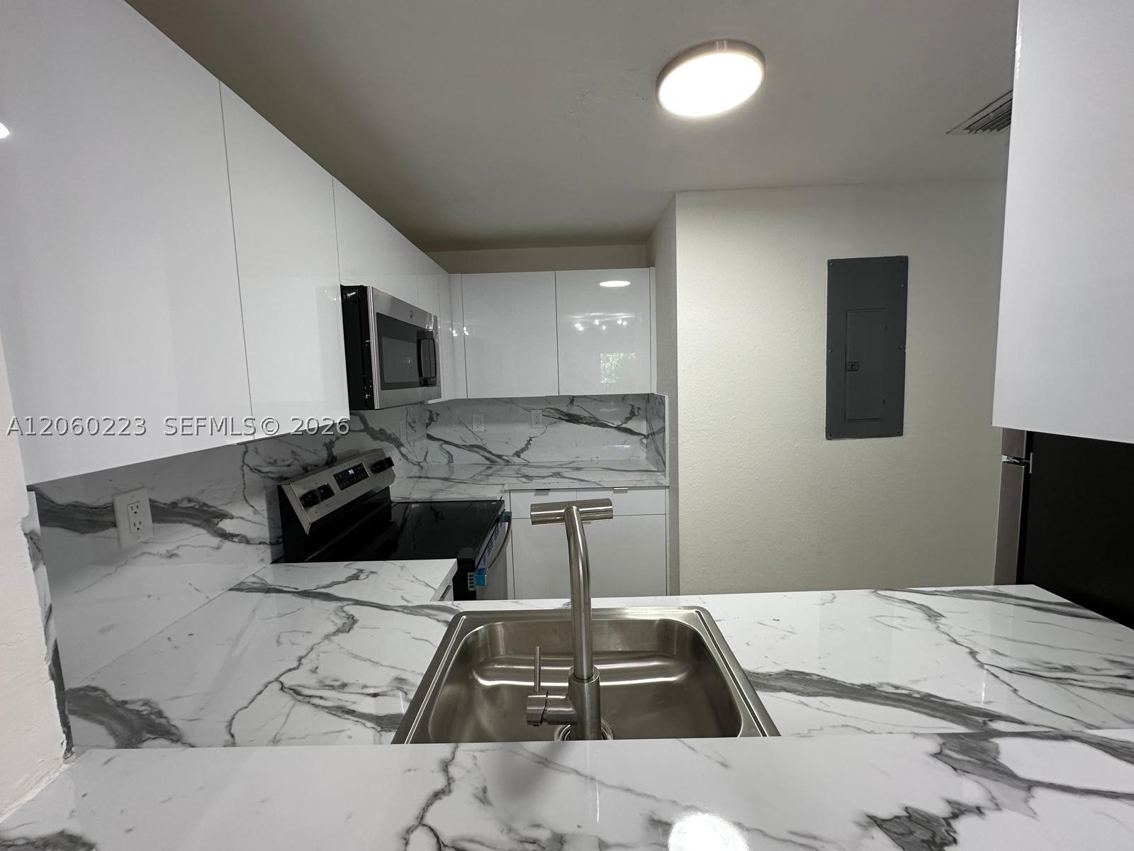 2283 NW 136th Ter, Opa Locka FL 33054