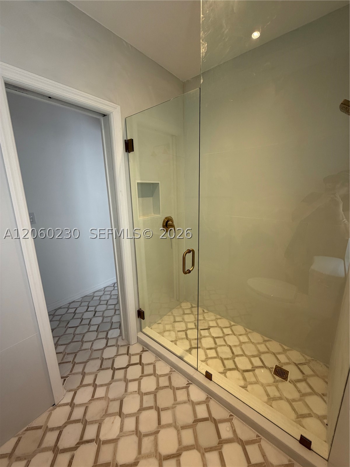 5171 SW 6th St, Miami FL 33134