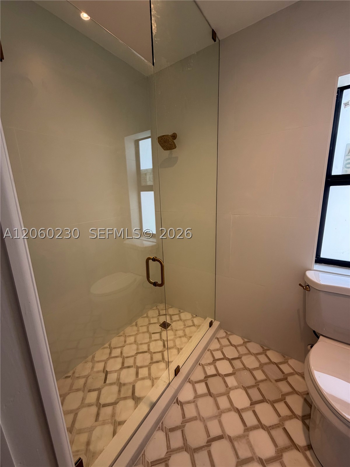 5171 SW 6th St, Miami FL 33134
