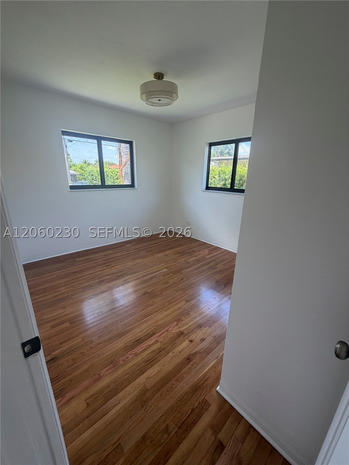 5171 SW 6th St, Miami FL 33134