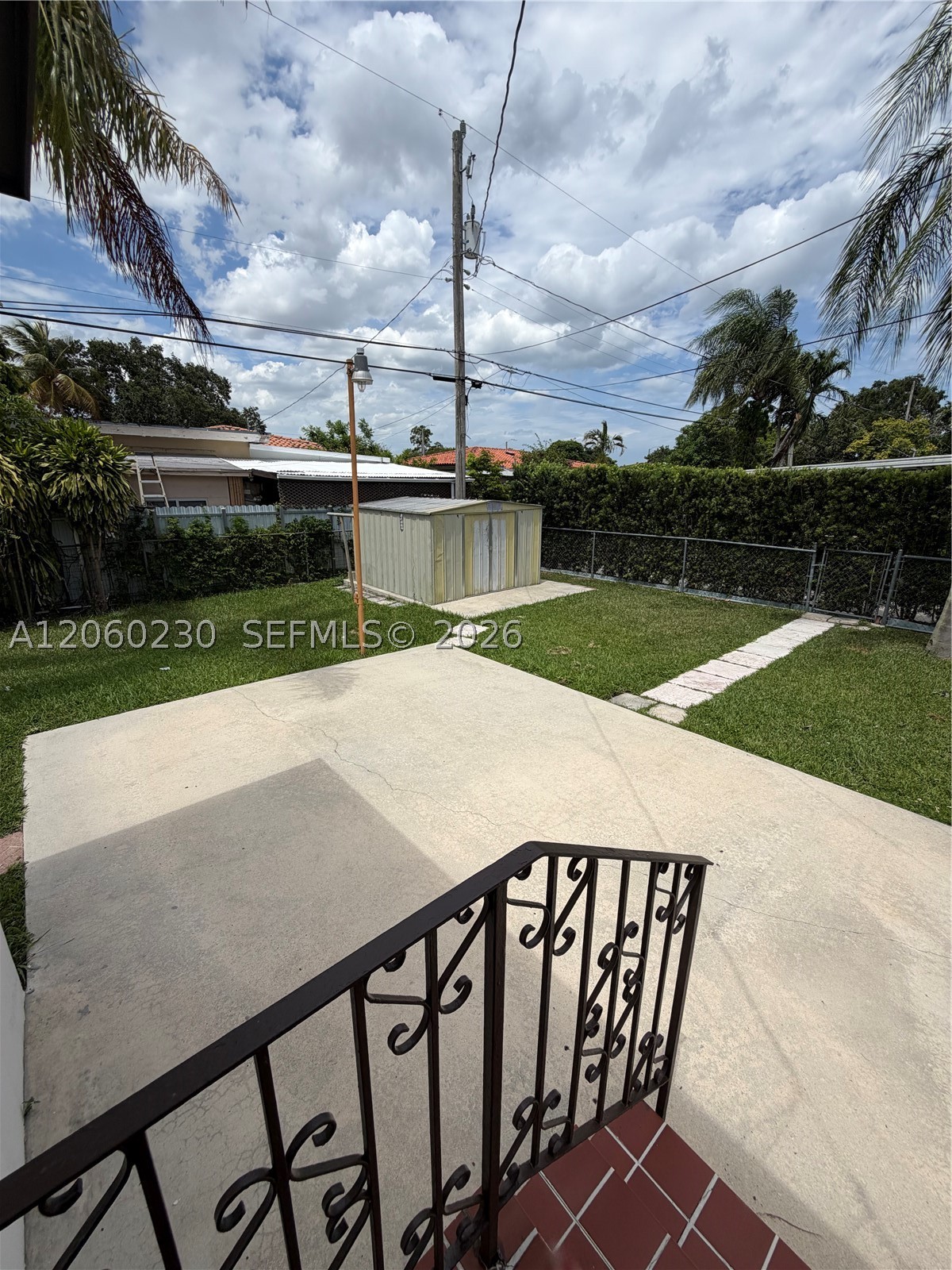 5171 SW 6th St, Miami FL 33134