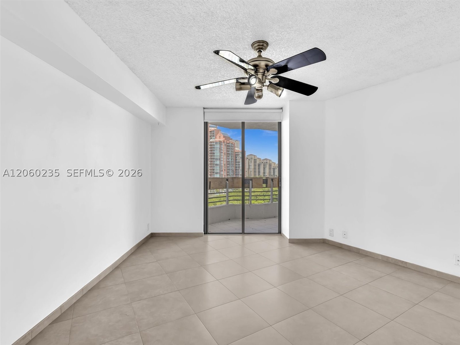 3530 Mystic Pointe Dr #1004, Aventura FL 33180