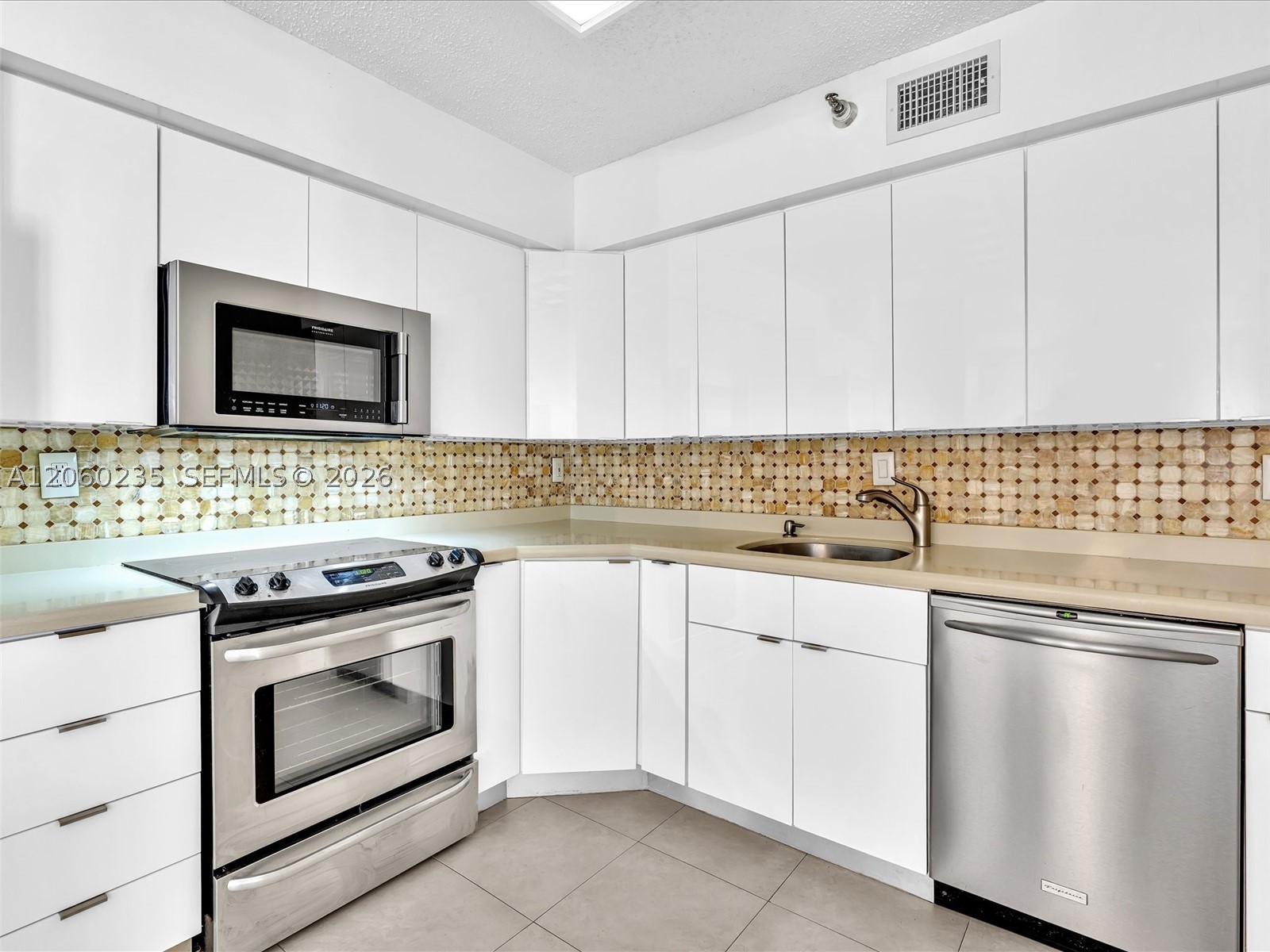 3530 Mystic Pointe Dr #1004, Aventura FL 33180