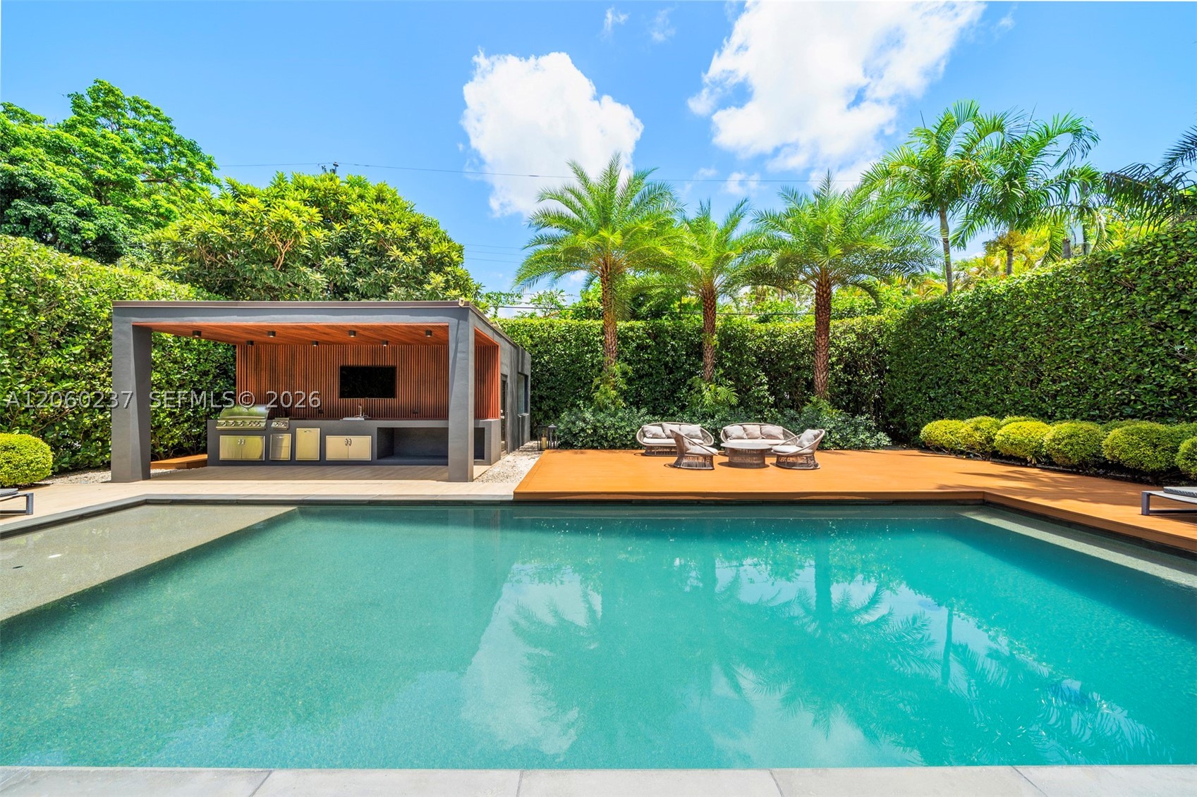 1253 Obispo Ave, Coral Gables FL 33134