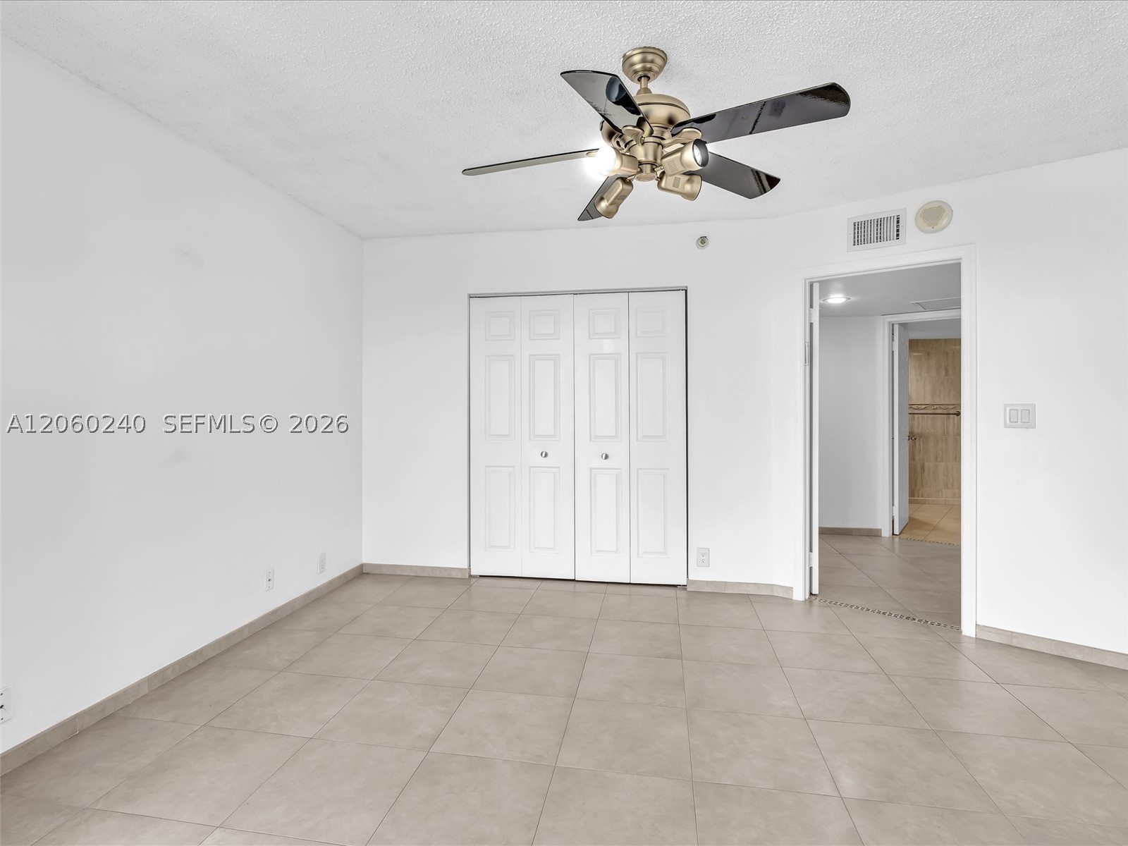 3530 Mystic Pointe Dr #1004, Aventura FL 33180