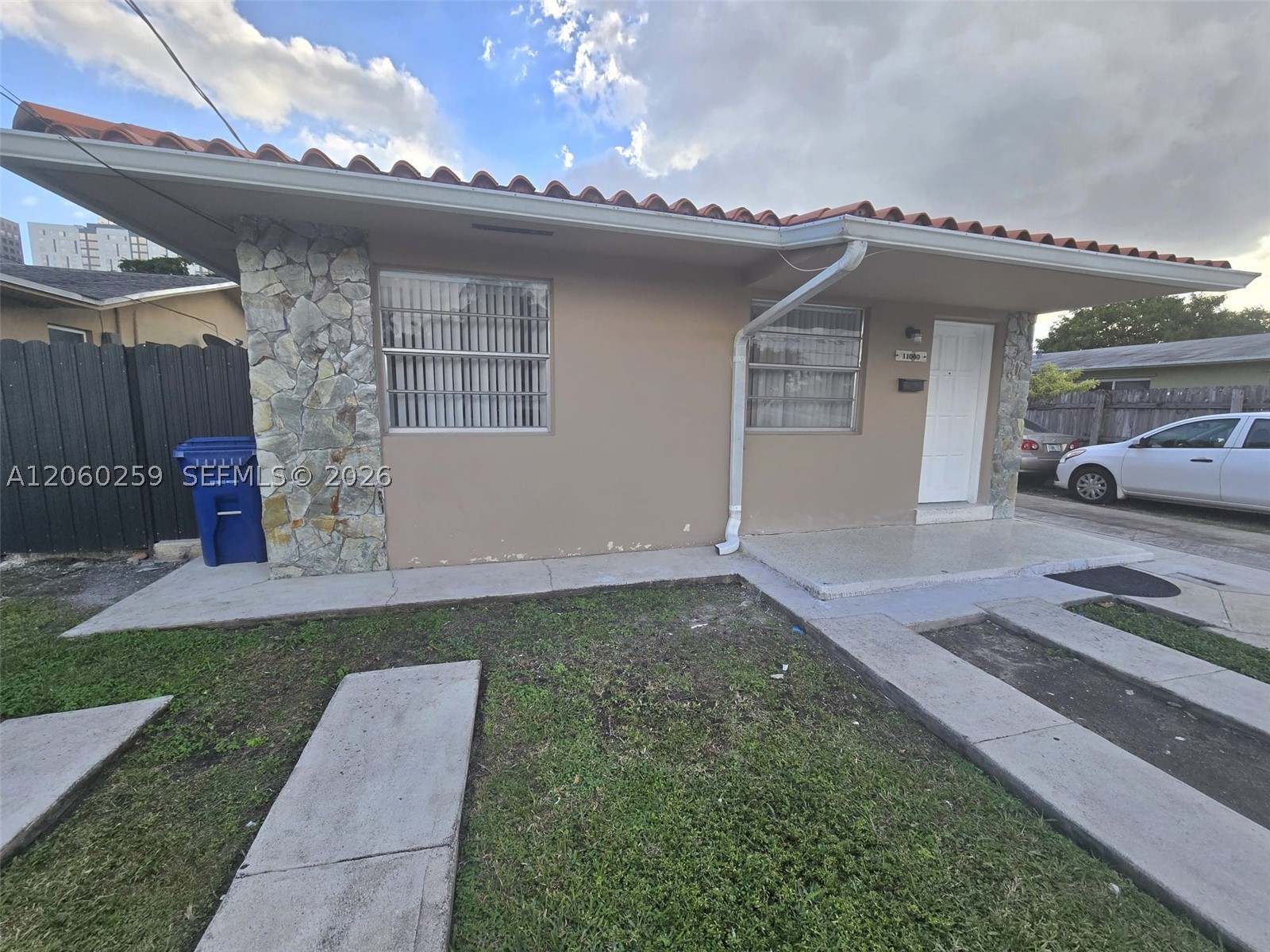 11040 SW 4th St #FRONT UNIT, Sweetwater FL 33174