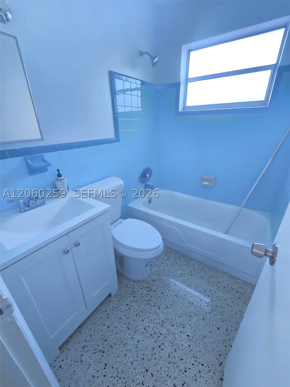 11040 SW 4th St #FRONT UNIT, Sweetwater FL 33174
