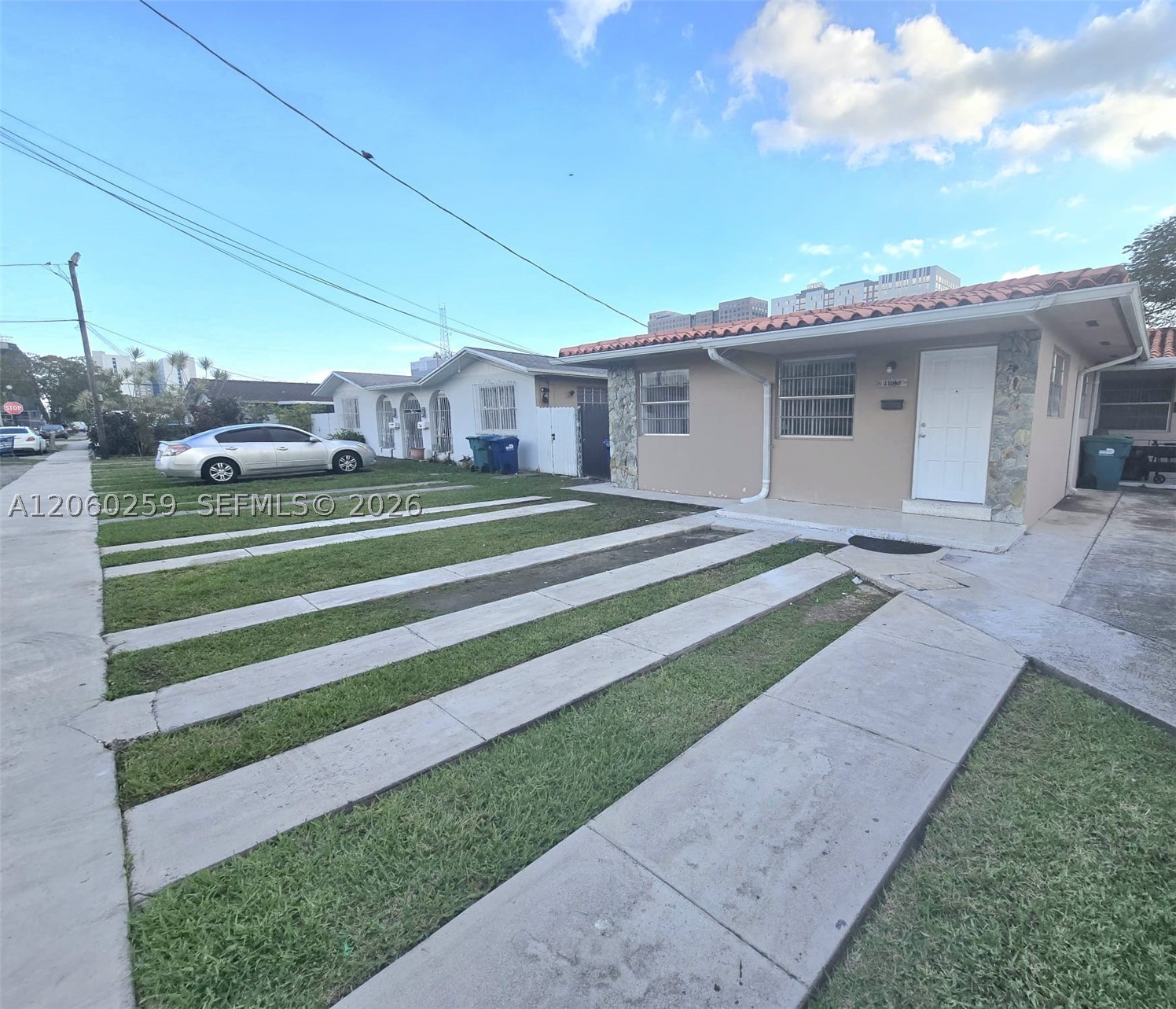 11040 SW 4th St #FRONT UNIT, Sweetwater FL 33174