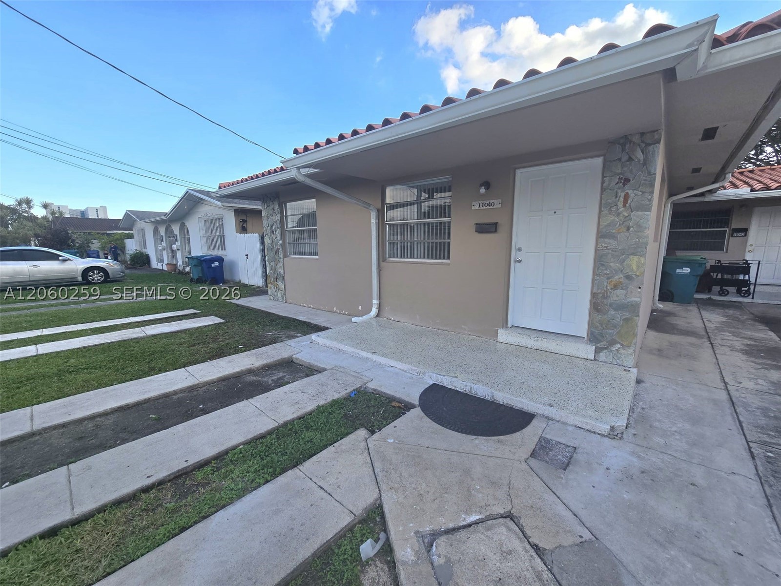 11040 SW 4th St #FRONT UNIT, Sweetwater FL 33174