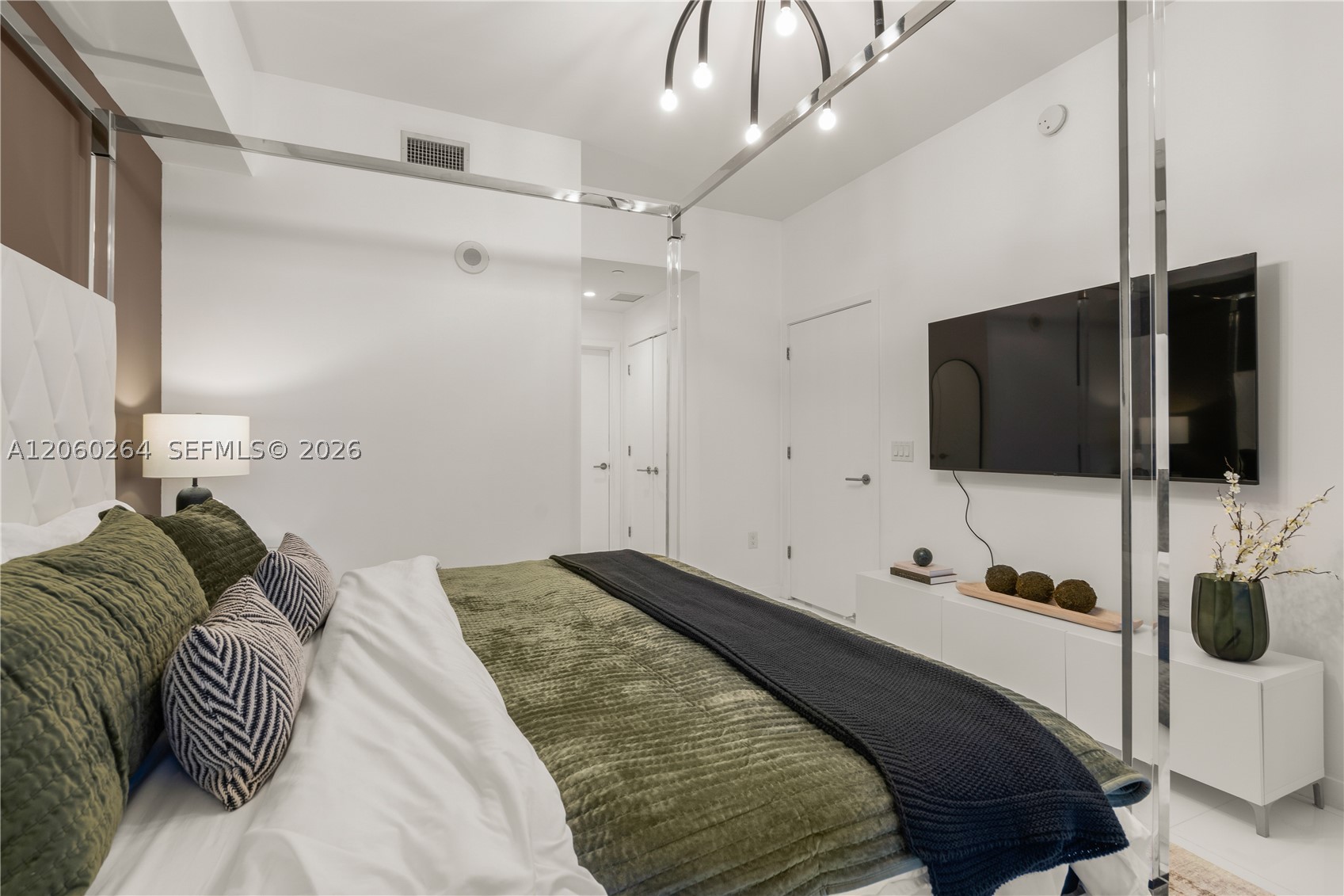 851 NE 1st Ave #4207, Miami FL 33132