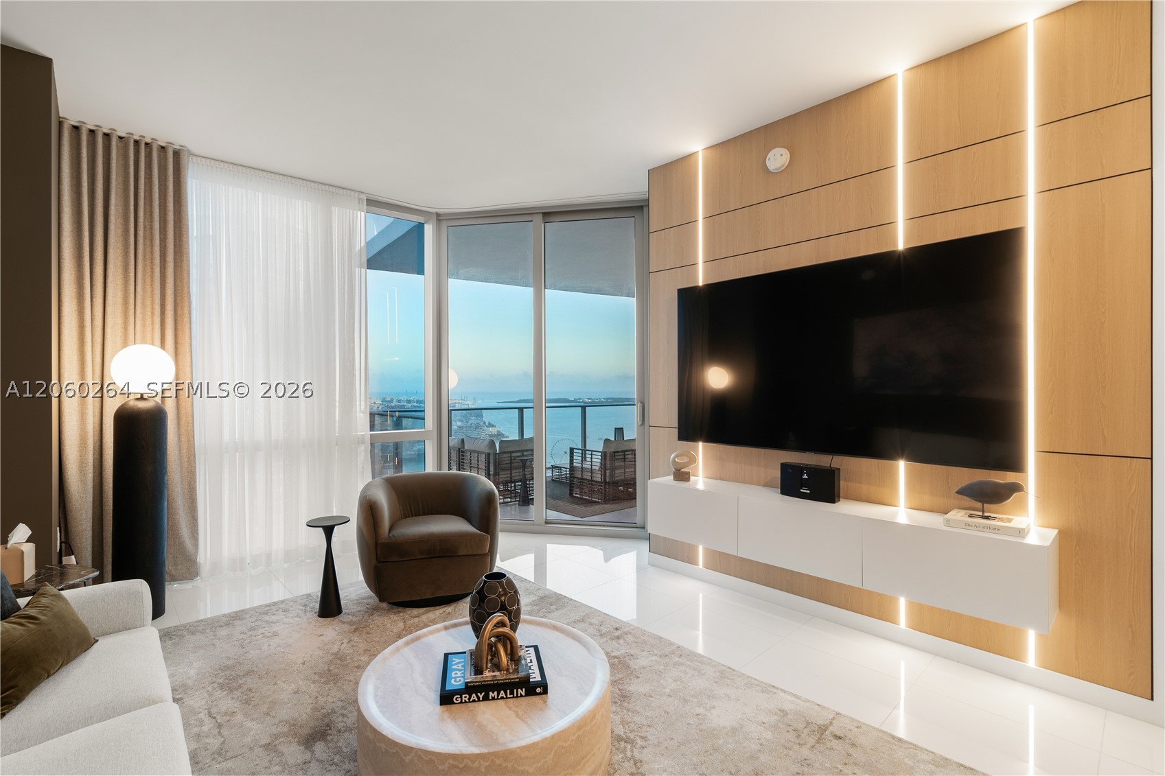 851 NE 1st Ave #4207, Miami FL 33132