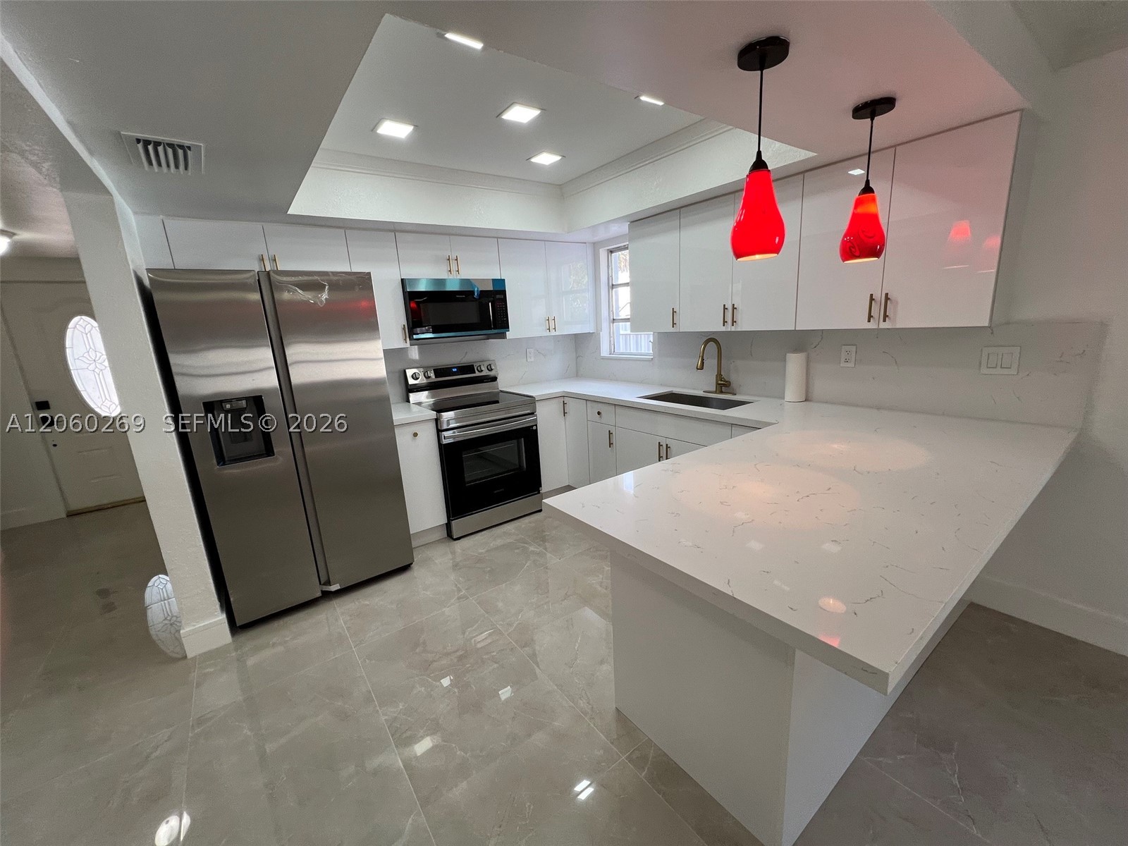 1820 W 72nd Pl, Hialeah FL 33014
