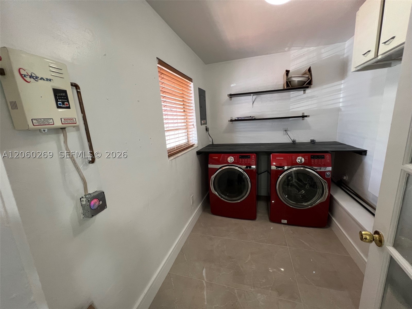 1820 W 72nd Pl, Hialeah FL 33014