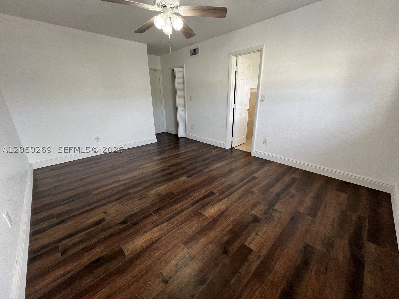 1820 W 72nd Pl, Hialeah FL 33014