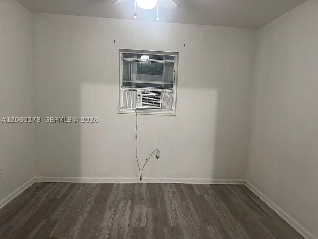 1501 NW 42nd St, Miami FL 33142
