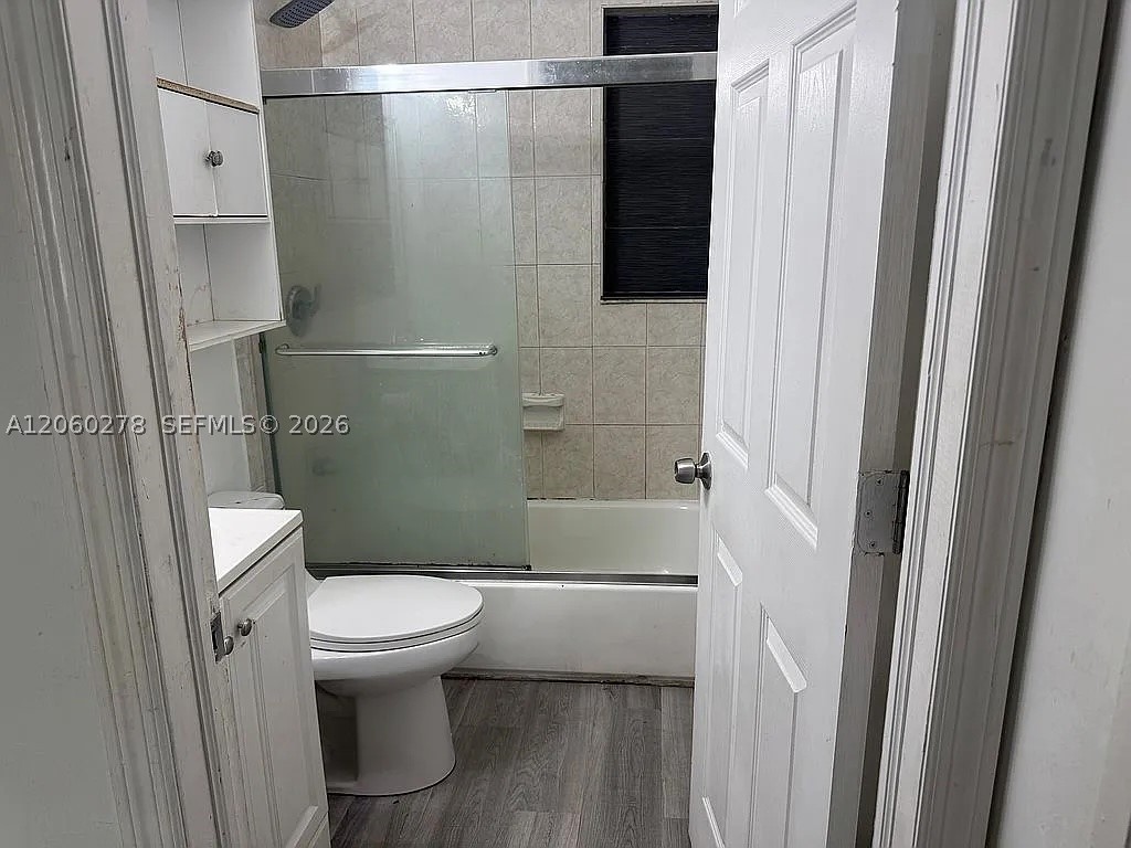 1501 NW 42nd St, Miami FL 33142