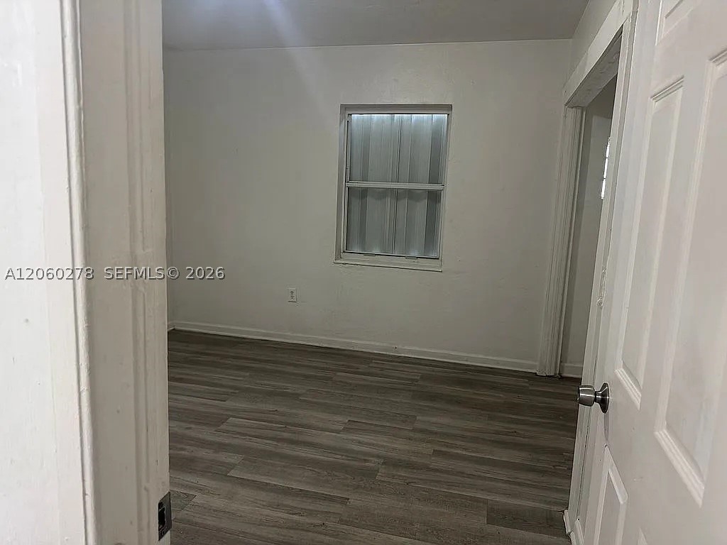 1501 NW 42nd St, Miami FL 33142