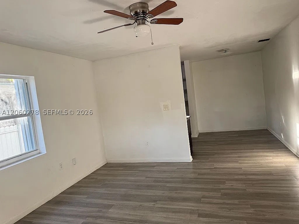 1501 NW 42nd St, Miami FL 33142