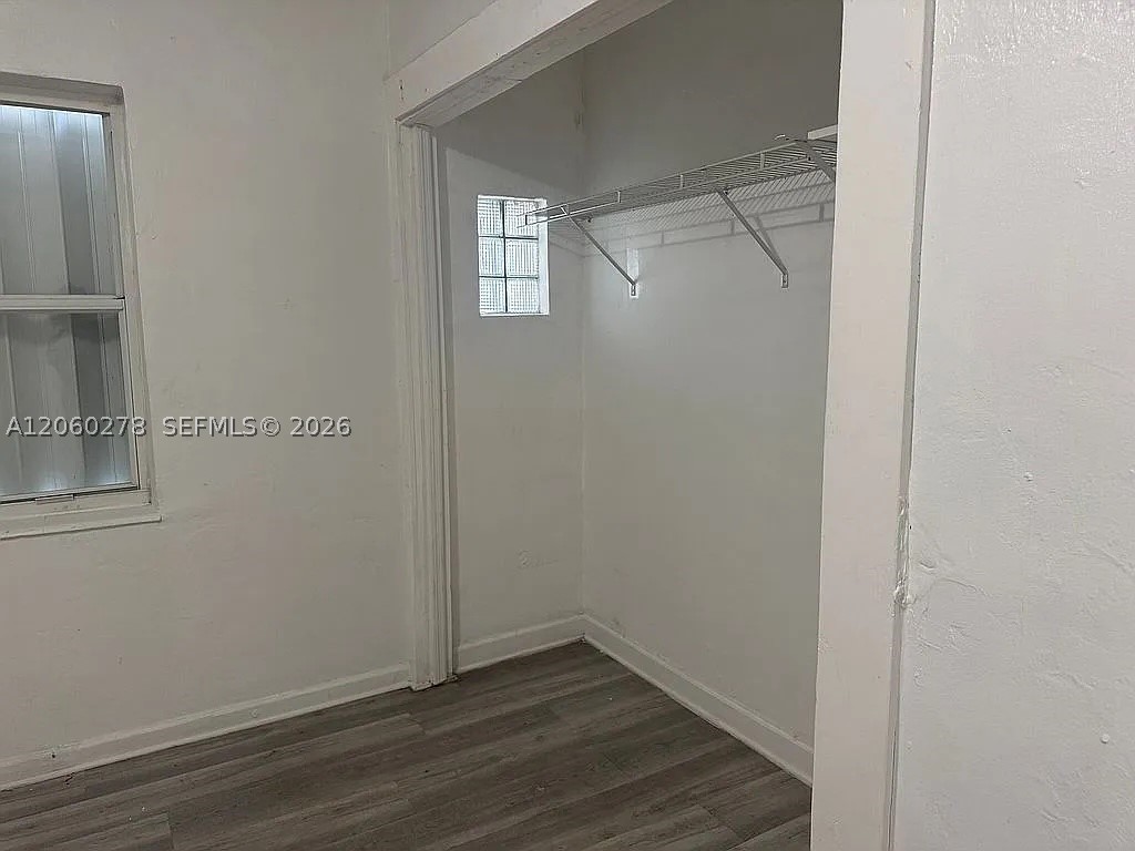 1501 NW 42nd St, Miami FL 33142