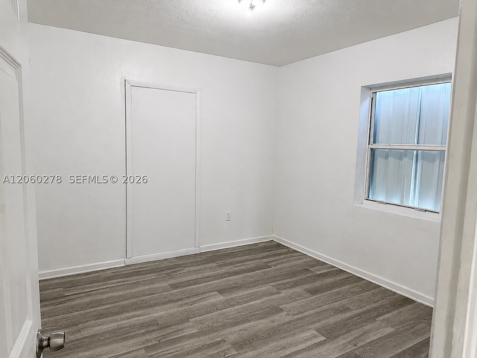 1501 NW 42nd St, Miami FL 33142