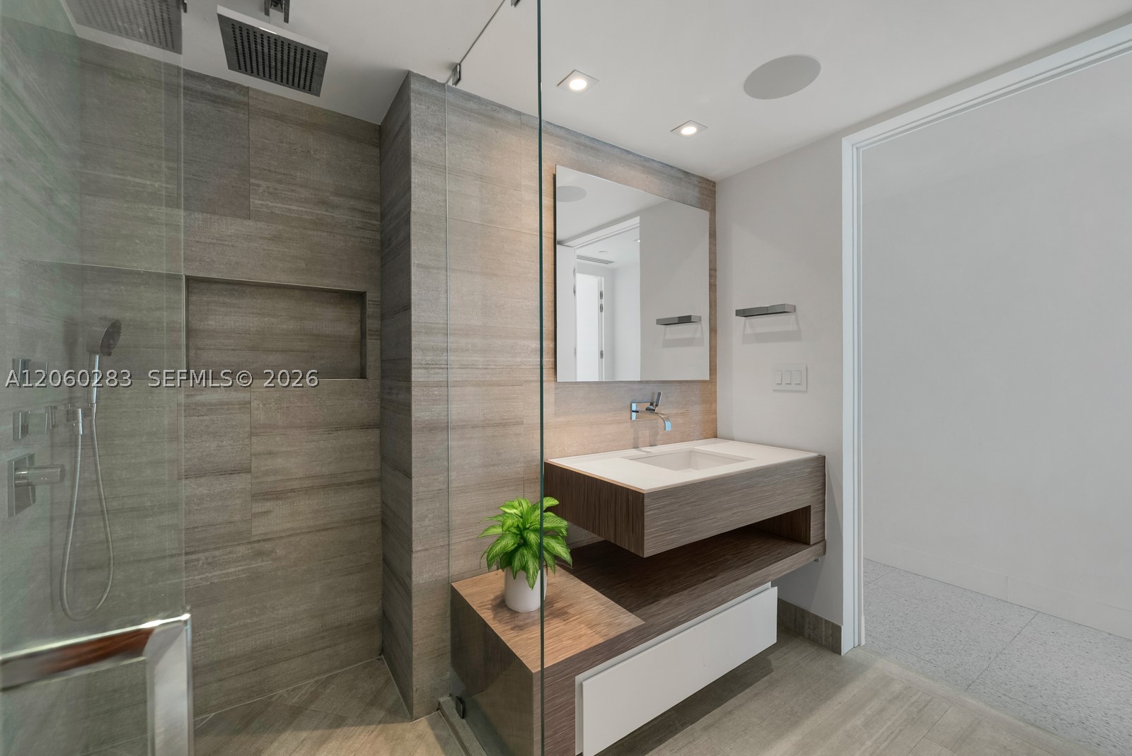 101 20th St #3208, Miami Beach FL 33139