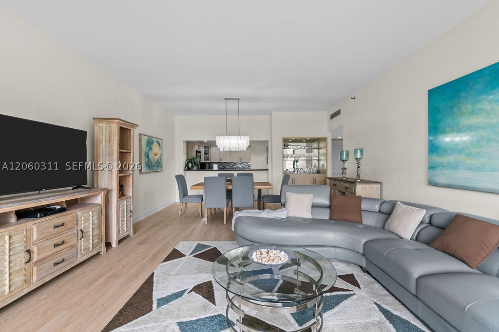 251 Crandon Blvd #325, Key Biscayne FL 33149