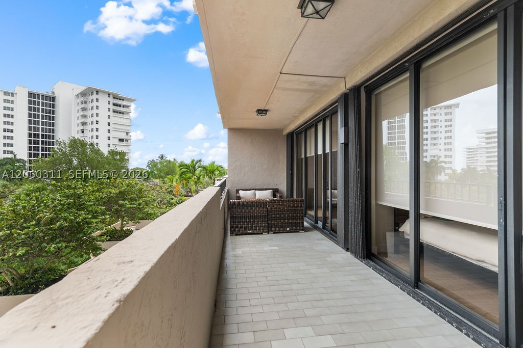 251 Crandon Blvd #325, Key Biscayne FL 33149