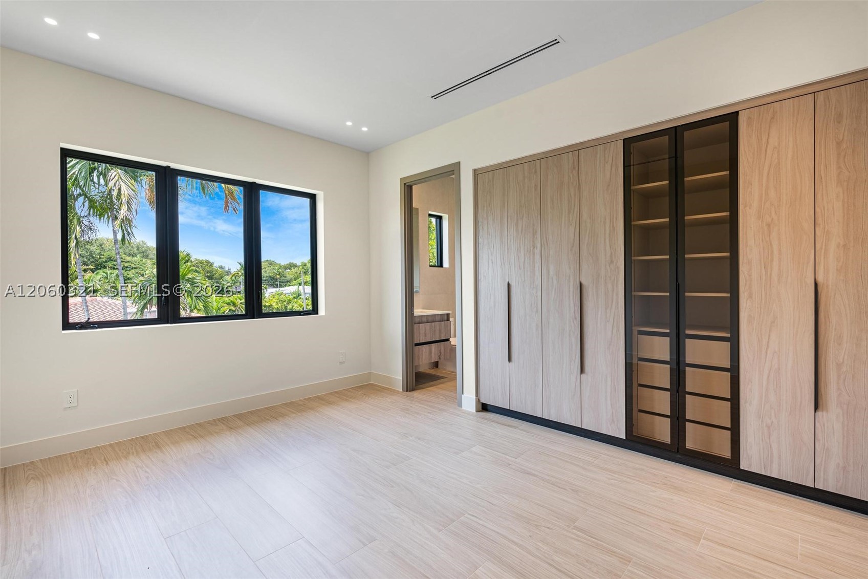 970 NE 92nd St, Miami Shores FL 33138