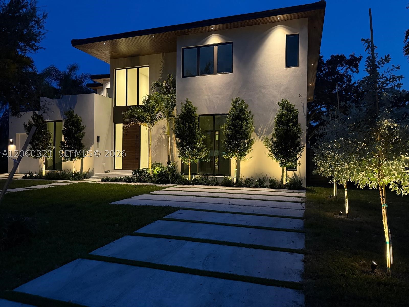 970 NE 92nd St, Miami Shores FL 33138