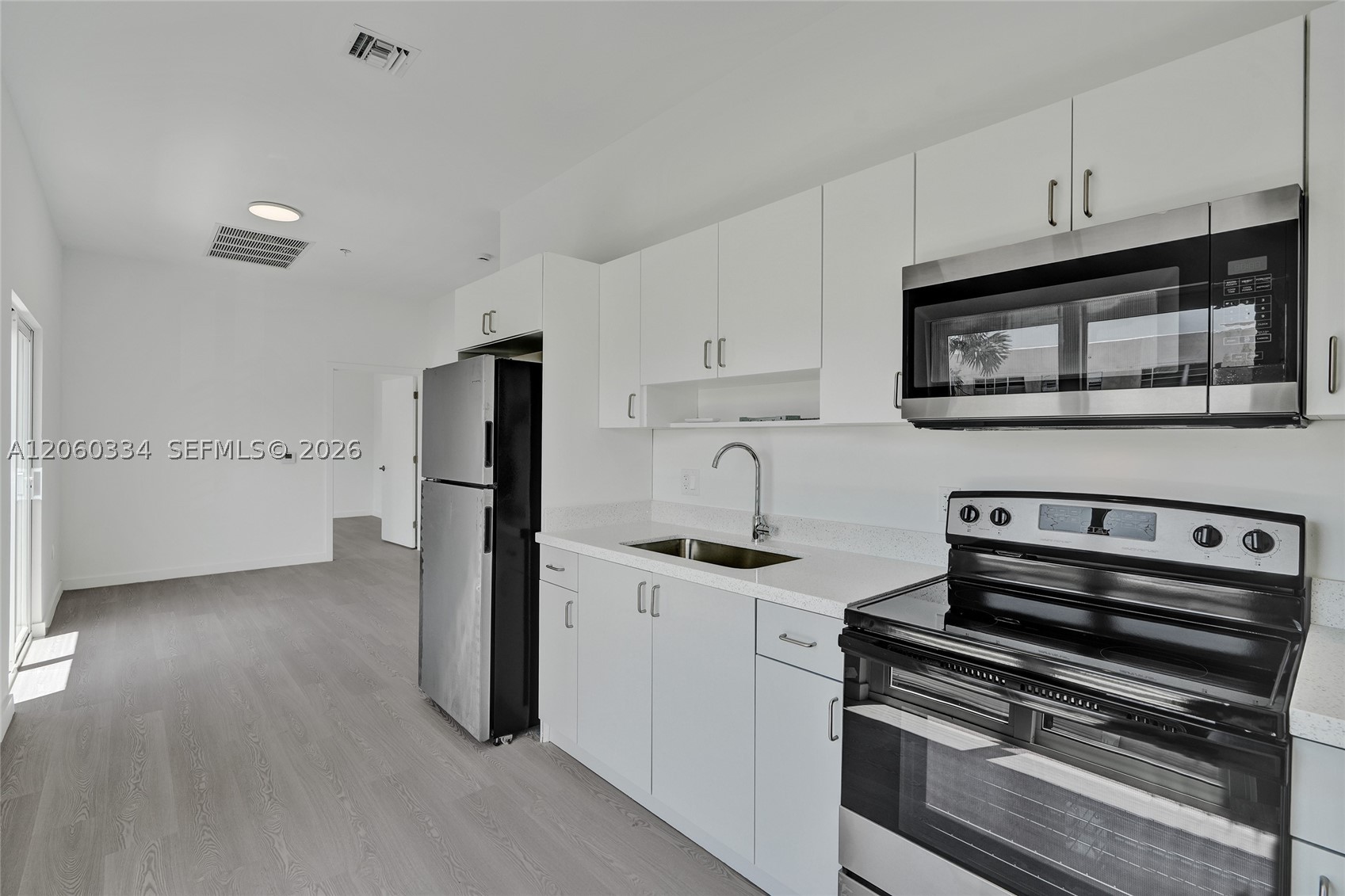 1567 NW 1st St #8, Miami FL 33125