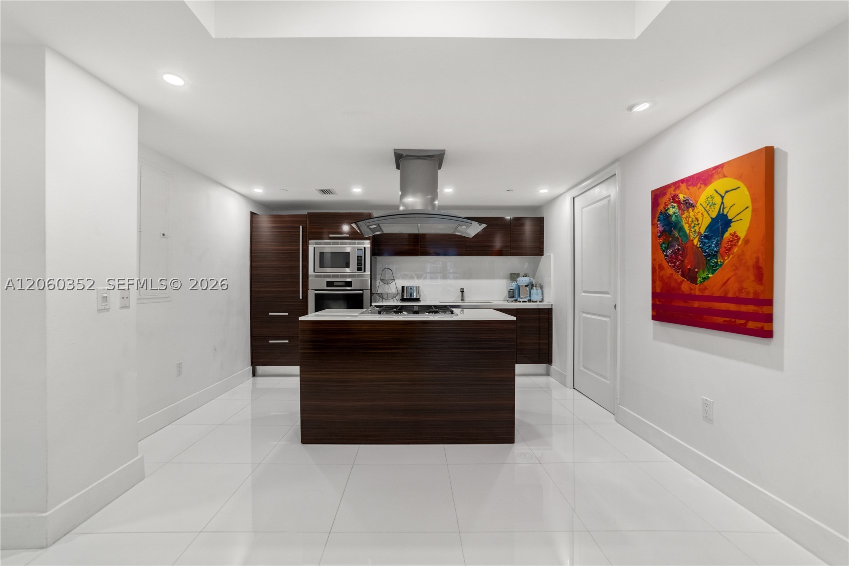 3739 Collins Ave #N-503, Miami Beach FL 33140