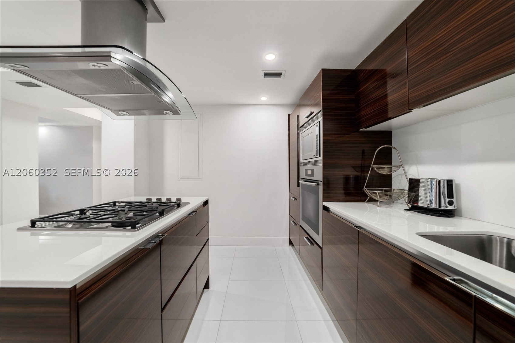 3739 Collins Ave #N-503, Miami Beach FL 33140