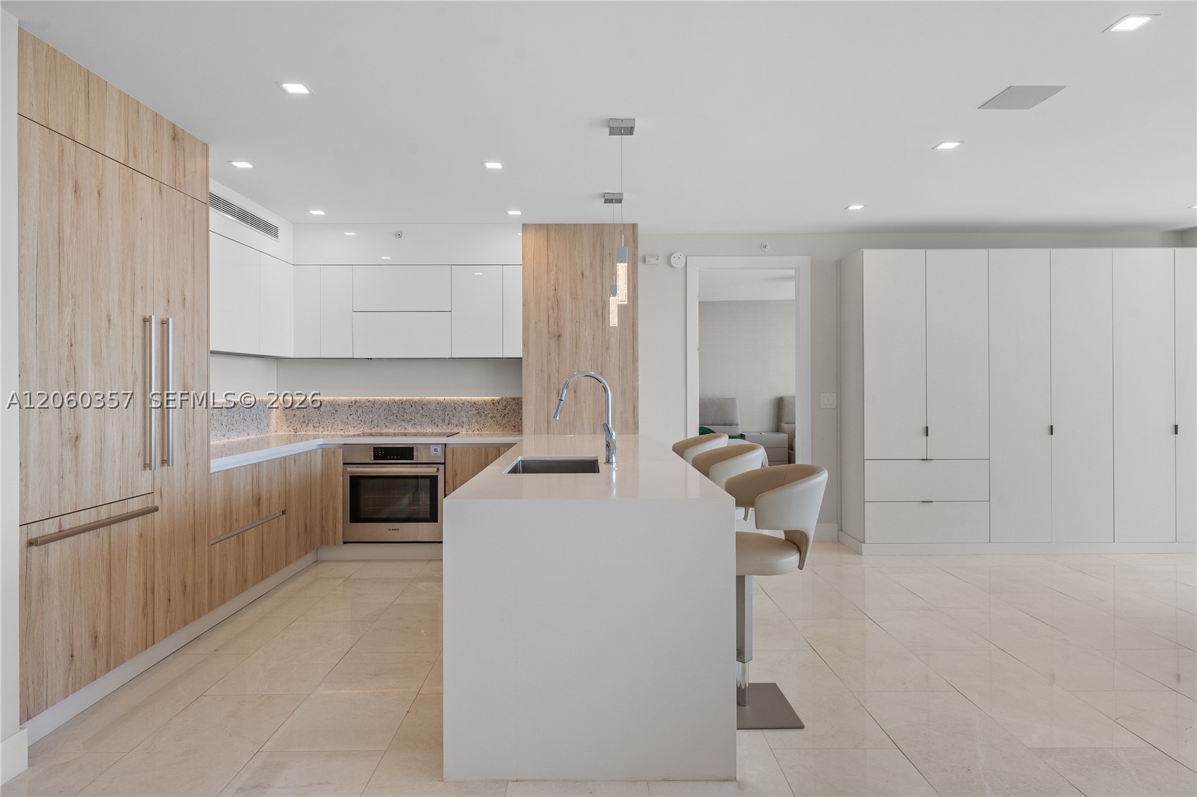 3400 SW 27th Ave #802, Miami FL 33133