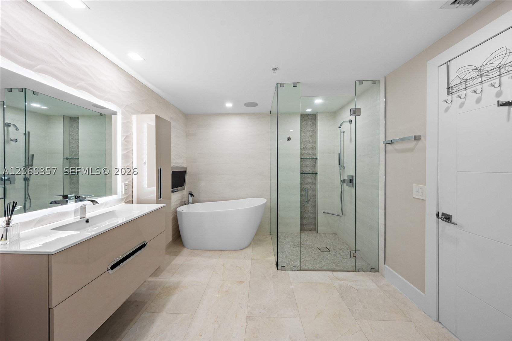 3400 SW 27th Ave #802, Miami FL 33133