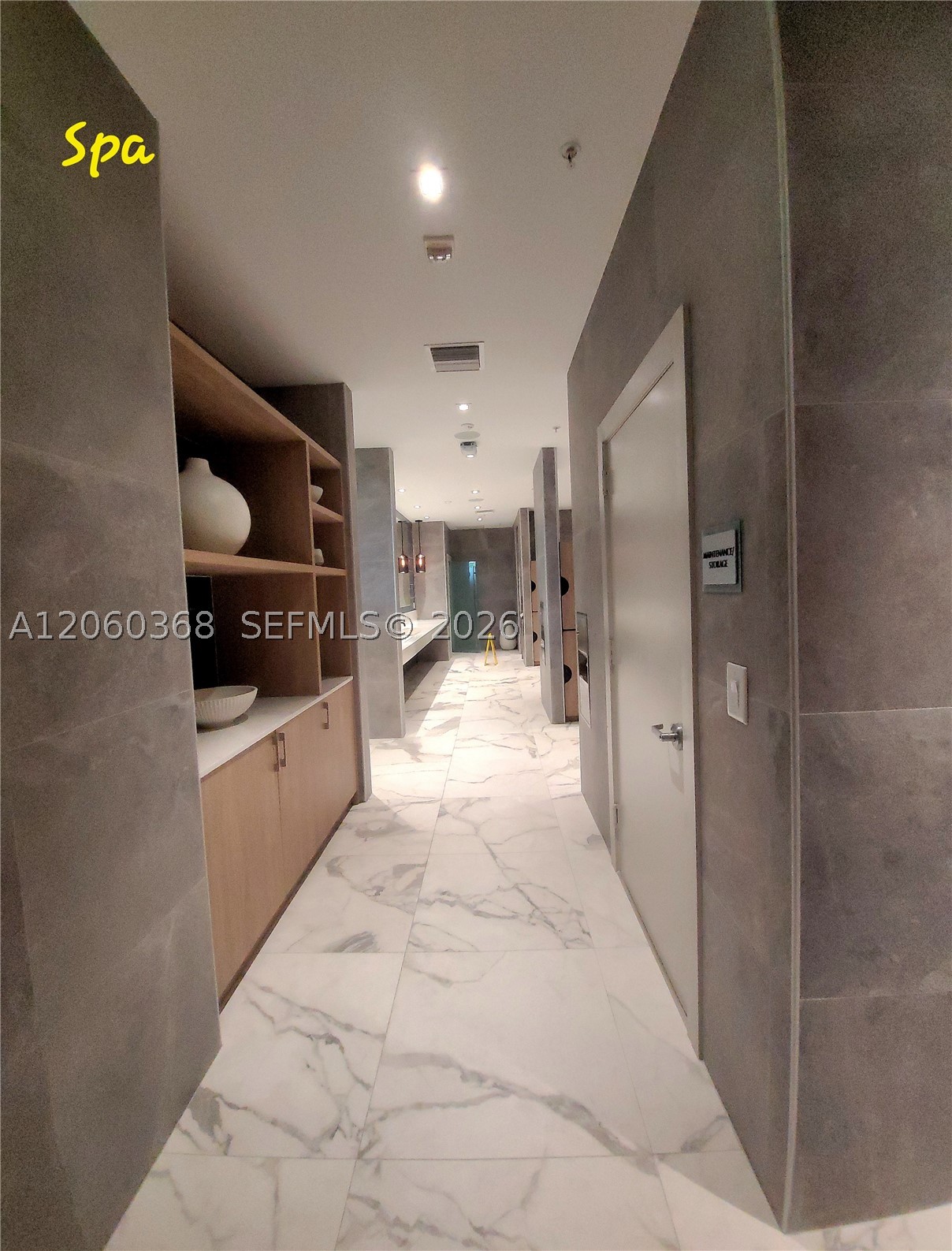 90 SW 3rd St #3104, Miami FL 33130