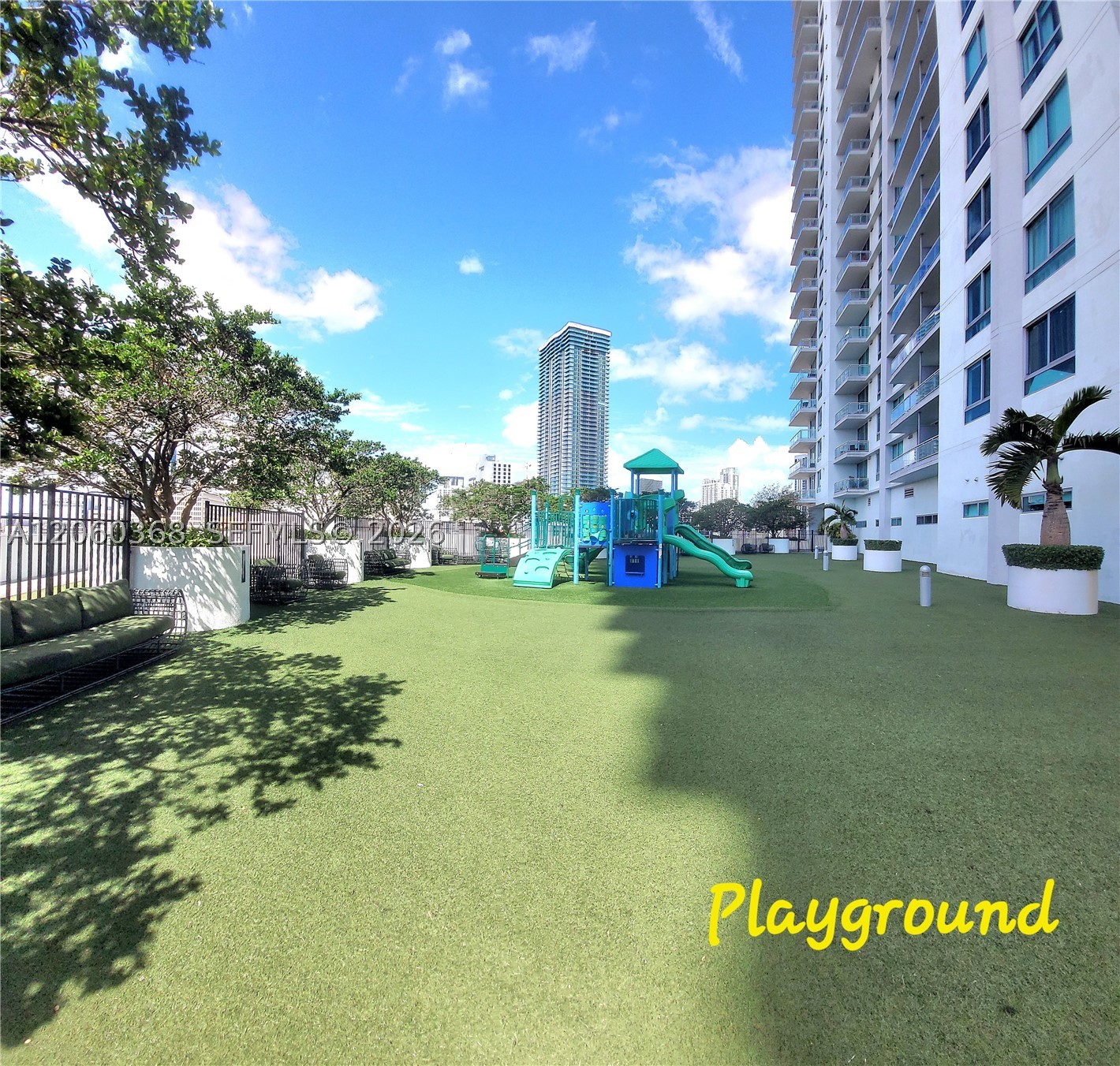 90 SW 3rd St #3104, Miami FL 33130