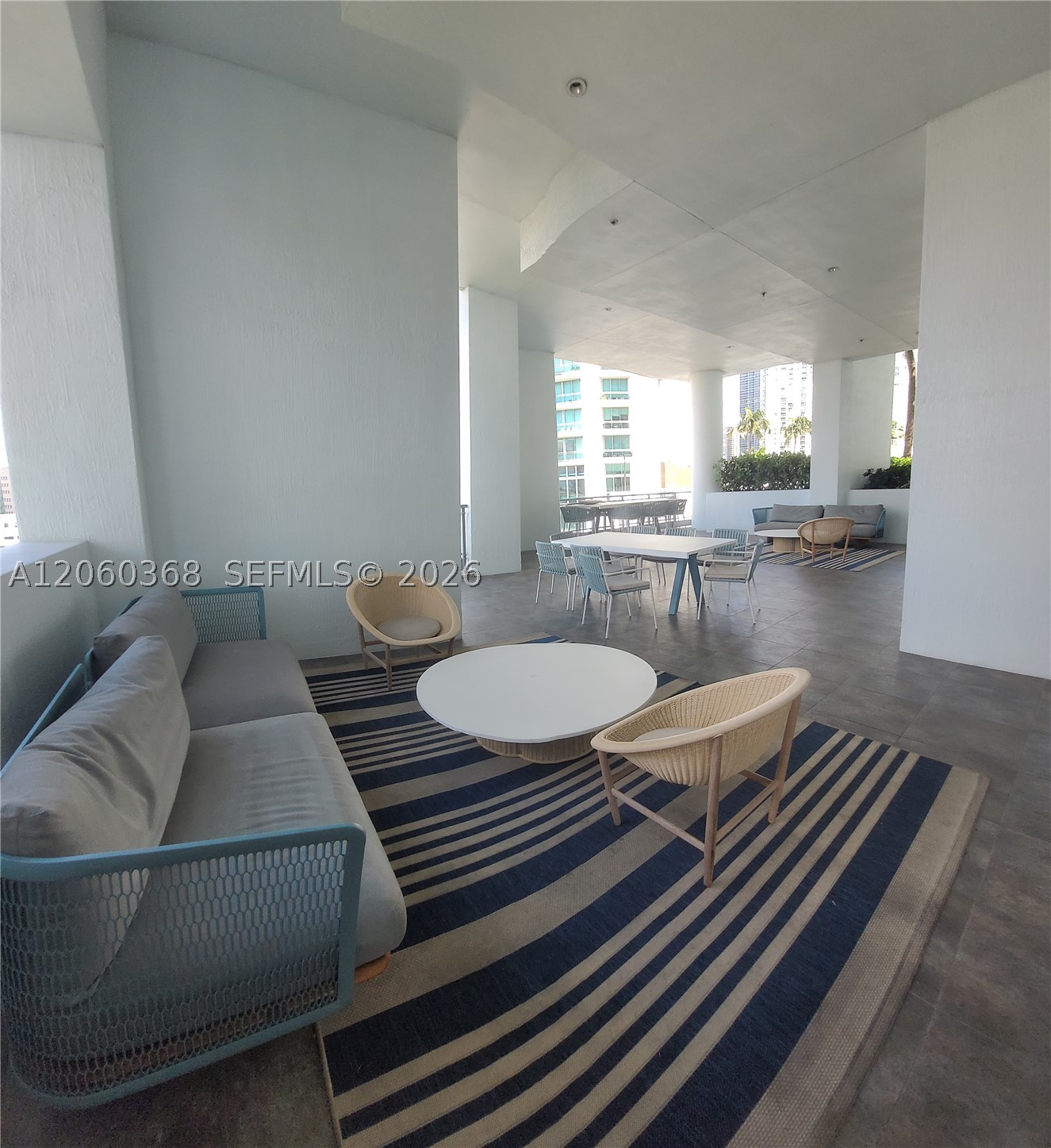 90 SW 3rd St #3104, Miami FL 33130