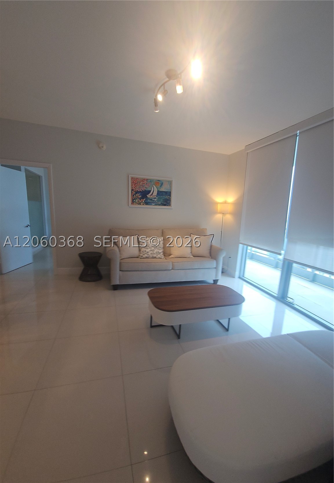 90 SW 3rd St #3104, Miami FL 33130