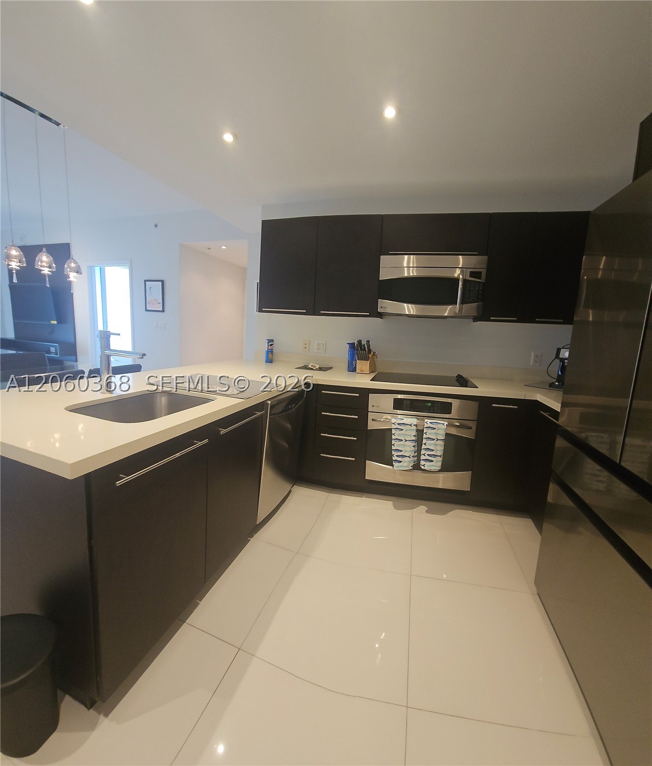 90 SW 3rd St #3104, Miami FL 33130