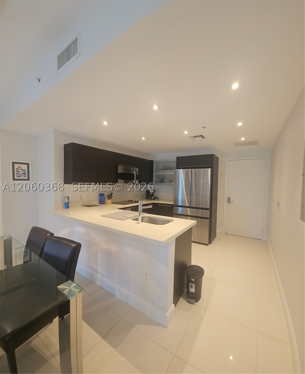 90 SW 3rd St #3104, Miami FL 33130