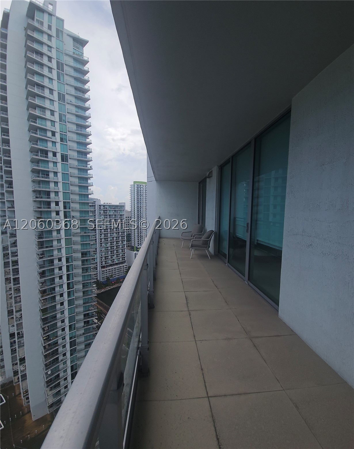 90 SW 3rd St #3104, Miami FL 33130