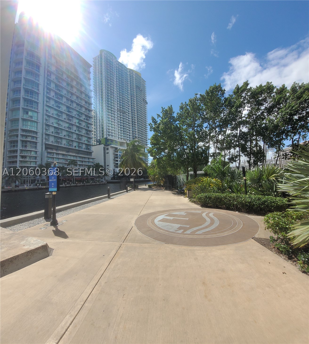 90 SW 3rd St #3104, Miami FL 33130
