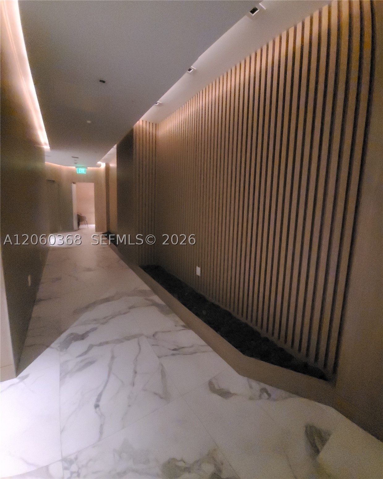 90 SW 3rd St #3104, Miami FL 33130
