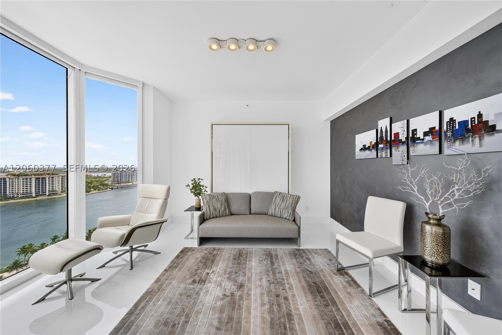 300 S Pointe Dr #2104, Miami Beach FL 33139